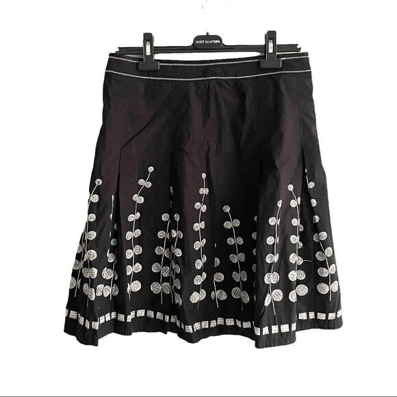 WANKO Mini Skirt Embroidery Black White M - Picture 1 of 4